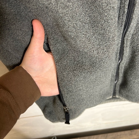 Patagonia Synchilla Men’s Fleece Vest Gray Size M | Classic Outdoor Full Zip - Picture 8 of 8